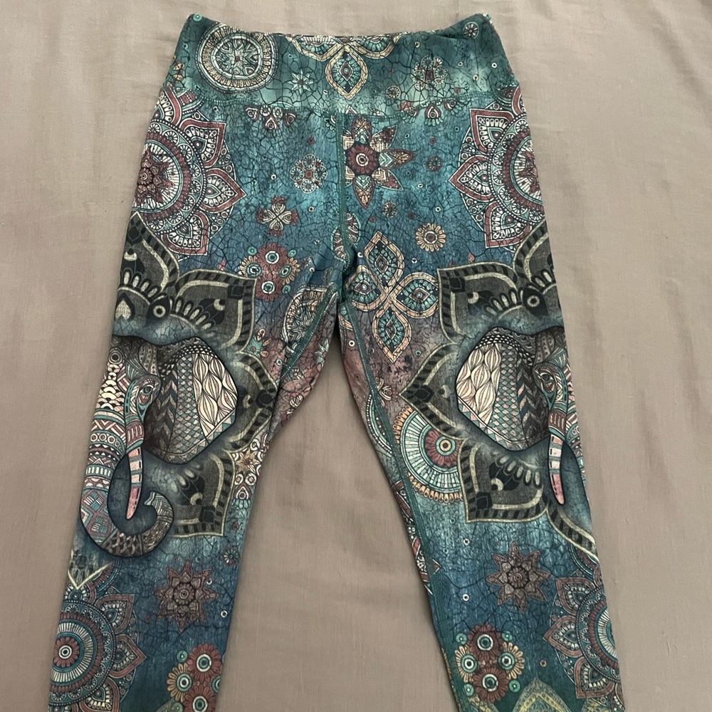 Evolution and creation high rise crop/capri length pants medium